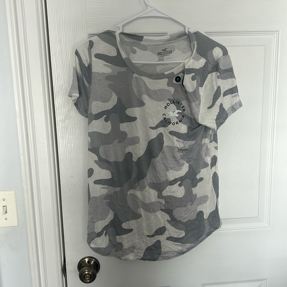 Hollister shirt